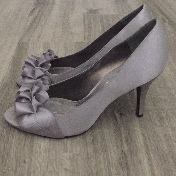 Silver peep toe heels - Picture 2 of 5